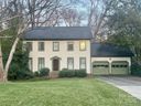 10111 Hanover Woods Place sold home in Charlotte, SC