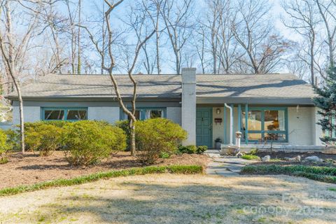 2501 Tanglewood Lane