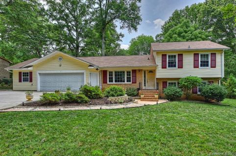 7201 Alamance Drive sold home in Lakeland Hills, Charlotte, NC