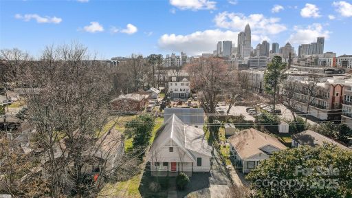 416 E 18th Street