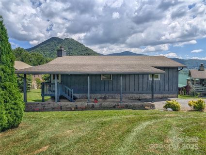 84 Stoney Ridge Loop active home in Stoney Ridge, Maggie Valley, NC