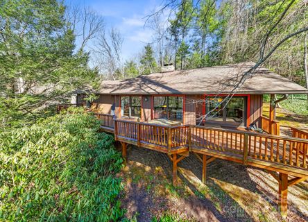309 Secretariat Lane sold home in Fairview Downs, Fairview, NC