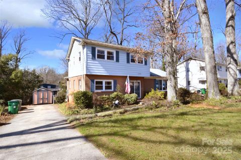 4456 Carriage Drive Circle
