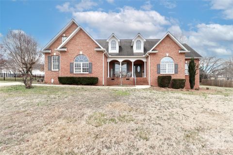 123 Wheatridge Drive sold home in Meadow Oaks, Statesville, NC