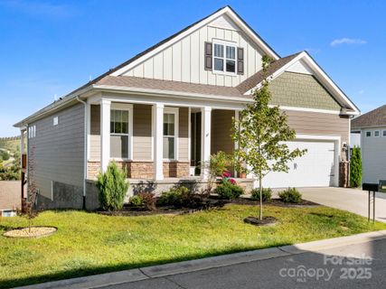 8 Southern Way Lane sold home in The Views At Rose Hill, Leicester, NC