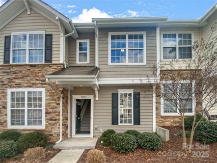 928 Copperstone Lane
