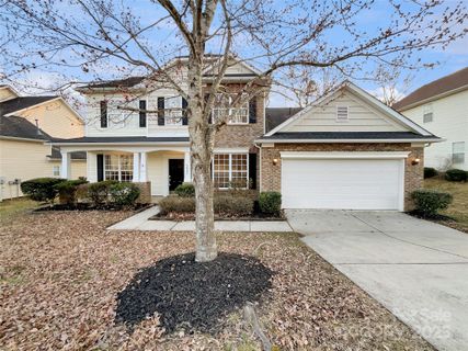 5002 Fine Robe Drive