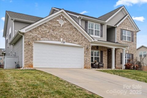 806 Irish Green Drive