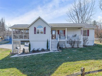 1 Sheldon Lane sold home in Mallory Meadows, Arden, NC