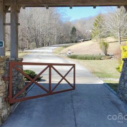 735 Whisper Mountain Drive