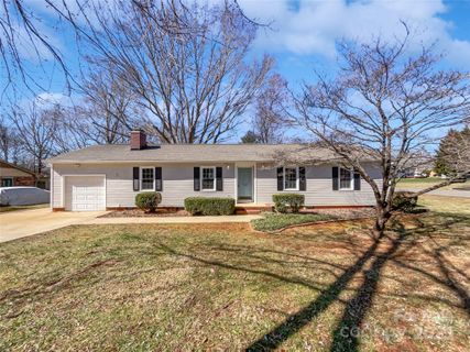 700 Hickory Court