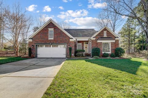 6038 Burnt Mill Run sold home in Hunley Creek, Matthews, NC
