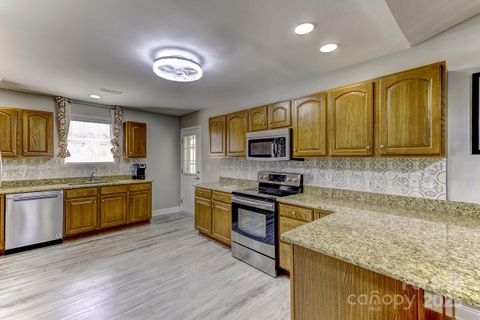 7004 Owens Court B sold home in Magnolia Place, Lowell, NC