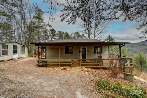193 Oak Ridge Road sold home in Hidden Valley, Hendersonville, NC