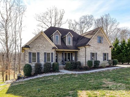 4130 Waterway Drive sold home in The Oaks At Camden, Monroe, NC