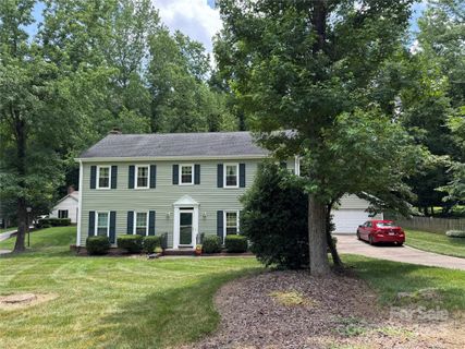 1919 Windlock Drive sold home in Greenbriar, Charlotte, NC