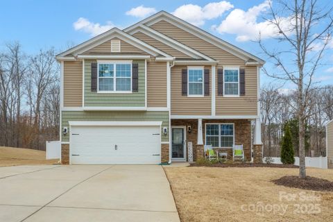 125 Rippling Water Drive sold home in Meadow Brook Estates, Mount Holly, NC
