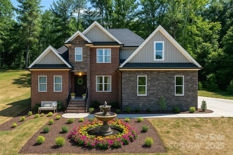5943 Vintage Court sold home in Antler Cove, Granite Falls, NC