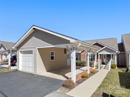 55 S Woodridge View Court sold home in Haywood Townes, Hendersonville, NC