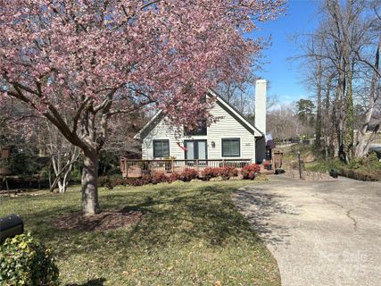 1220 Nw 20th Avenue Avenue sold home in LAKELAND PARK, Hickory, NC