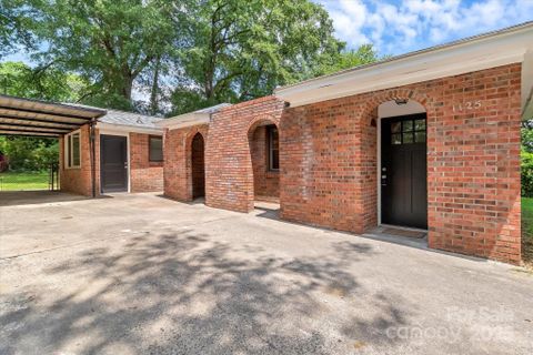 1125 Mcdow Drive