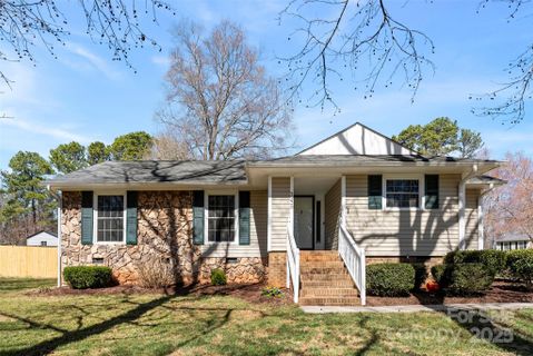 345 Briar Creek Road sold home in Saddlewood, Gastonia, NC