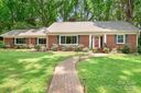 329 N Oakwood Drive sold home in Statesville, SC
