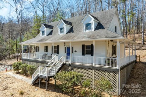 207 Cedarview Drive sold home in Pioneer Trails, Asheville, NC