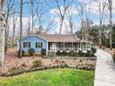 2400 Whirlaway Court sold home in Matthews, SC