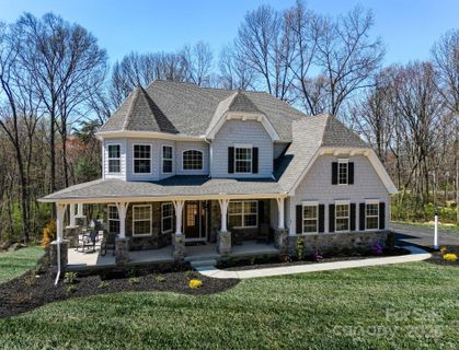 847 Lakeforest Drive