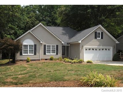 206 Carabelle Circle