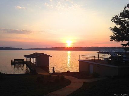 49262 Woodland Drive sold home in Piney Point Beach, Norwood, NC
