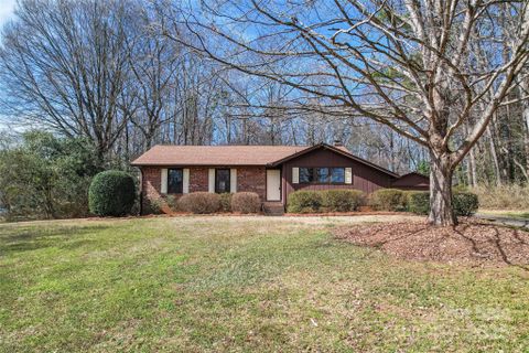 10007 Mountain Apple Drive sold home in Apple Creek, Mint Hill, NC