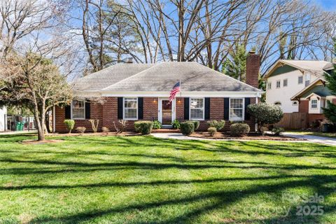 4425 Longwood Drive