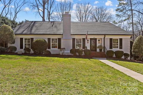 4300 Denbigh Drive sold home in Kingswood, Charlotte, NC