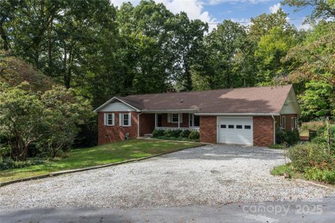 130 Ben Mar Lane sold home in Brightwater Heights, Hendersonville, NC
