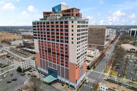 222 S Caldwell Street 2008 sold home in Skye Condominiums, Charlotte, NC