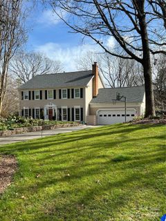 10141 Thomas Payne Circle sold home in Williamsburg, Charlotte, NC