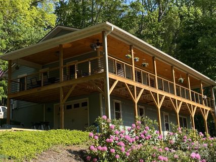 110 Loafer Lane sold home in Brannon Forest, Waynesville, NC