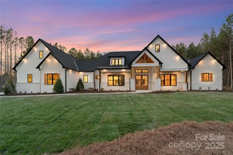 515 Deanne Drive