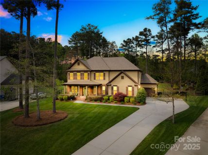 113 Sandy Cove Court sold home in Chesapeake Pointe, Mooresville, NC