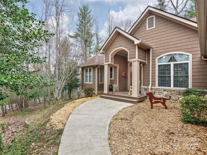 15 S Kuykendall Court sold home in Dunroy On Rutledge, Hendersonville, NC