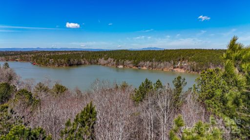 3005 High Vista Court sold home in Lake Vistas, Connelly Springs, NC