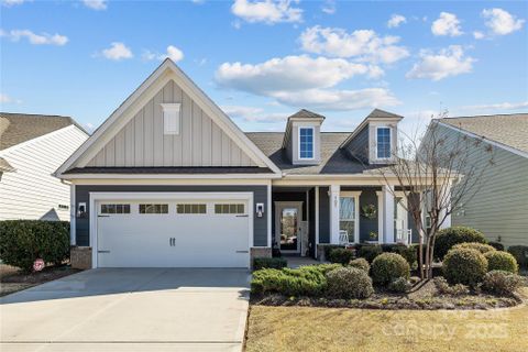 305 Kentmere Lane sold home in Summerhouse At Paddlers Cove, Clover, SC