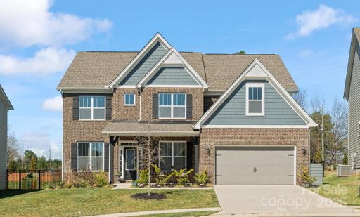 5585 Zeeland Lane