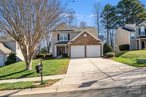 6636 Rustic View Court sold home in Woodlands, Charlotte, NC