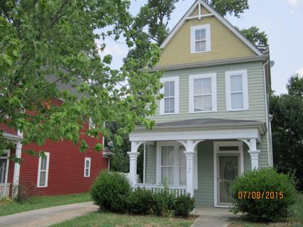 1304 Rising Oak Drive
