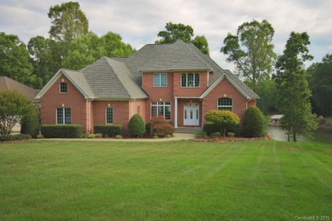 4558 Long Cove Drive