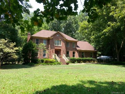 1841 Tanglebriar Court