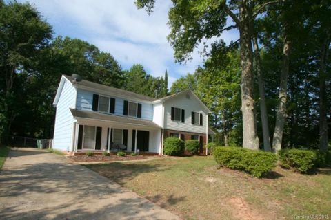 1067 Eaglewood Avenue sold home in Parkview, Charlotte, NC